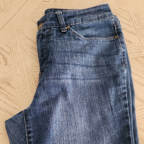 Relativity Women's Blue Straight Leg Jeans Size 10 - Picture 6 of 6